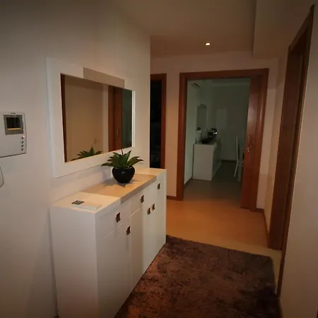Apartament T1 Rocha Prime / 1ª Linha *