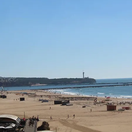 Apartamento T1 Rocha Prime / 1ª Linha