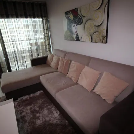 T1 Rocha Prime / 1ª Linha